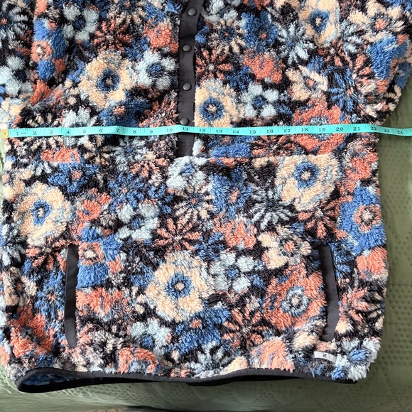 Hurley Multicolor Floral Fleece Hoodie - Picture 4 of 5